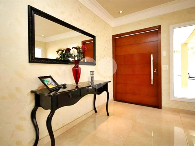 Casa à venda com 4 quartos, sendo 3 suítes,  no condomínio Itatinga 1, São Paulo - SP