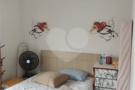 Sobrado à venda com 3 suítes em Vila Marari, São Paulo, SP