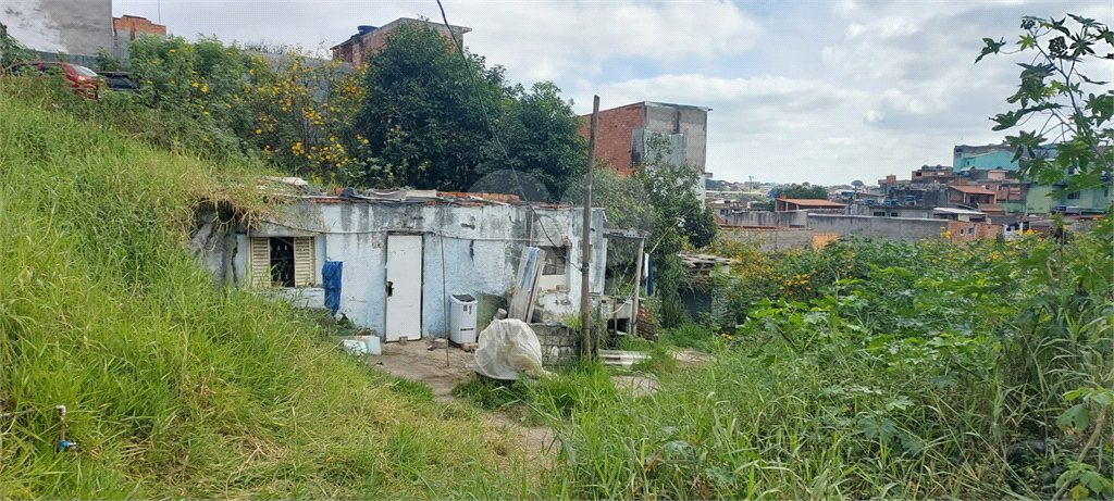 Terreno à venda em Guaianazes, São Paulo, SP