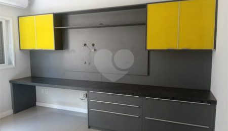 Casa à venda com 4 quartos, sendo 3 suítes,  no condomínio Residencial Montreal, São Carlos - SP
