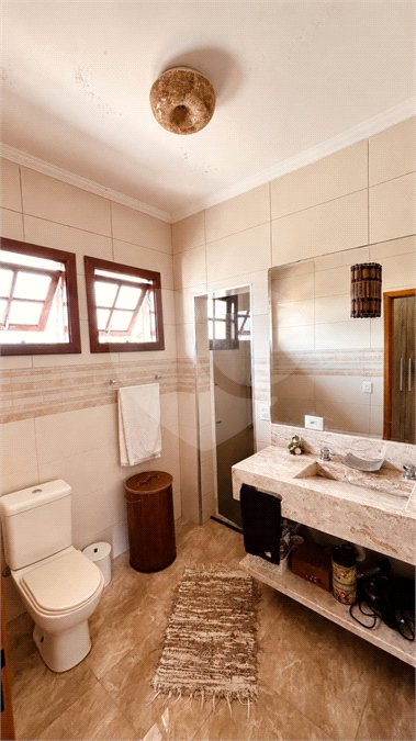 Sobrado à venda com 3 quartos, sendo 1 suíte, em Chácara Recanto Verde, Cotia, SP