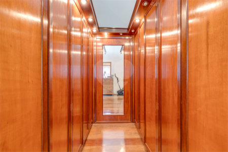 Casa à venda com 5 quartos, sendo 4 suítes, em Alto da Boa Vista, São Paulo, SP