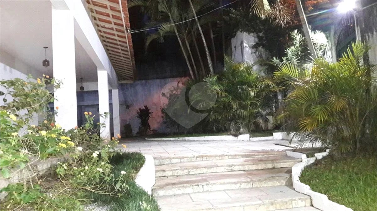 Condomínio à venda com 5 suítes em Caraguatá, Mairiporã, SP