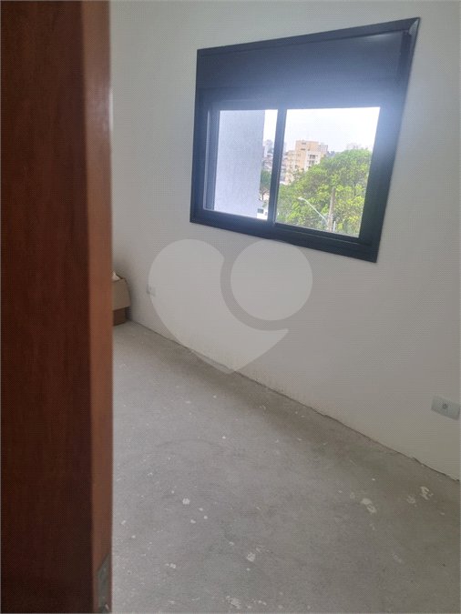 Sobrado à venda com 3 quartos, sendo 1 suíte, em Vila São Paulo, São Paulo, SP