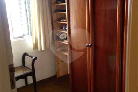 Sobrado à venda com 4 quartos, sendo 1 suíte, em Jardim Celeste, São Paulo, SP