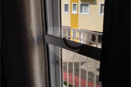 Casa à venda com 3 quartos, sendo 1 suíte, no condomínio Moradas do Horto, São Paulo - SP