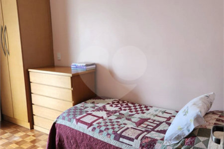 Casa à venda com 4 quartos, sendo 2 suítes,  em Vila Romana, São Paulo, SP