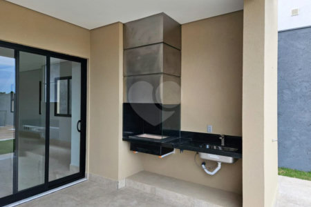 Casa à venda com 3 quartos, sendo 4 suítes, no condomínio Reserva dos Vinhedos, Louveira - SP