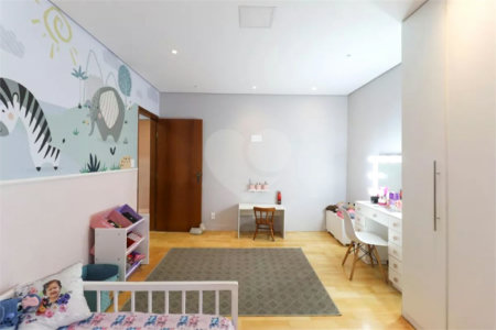 Casa à venda com 3 quartos, sendo 1 suíte, em Vila Maria Alta, São Paulo, SP