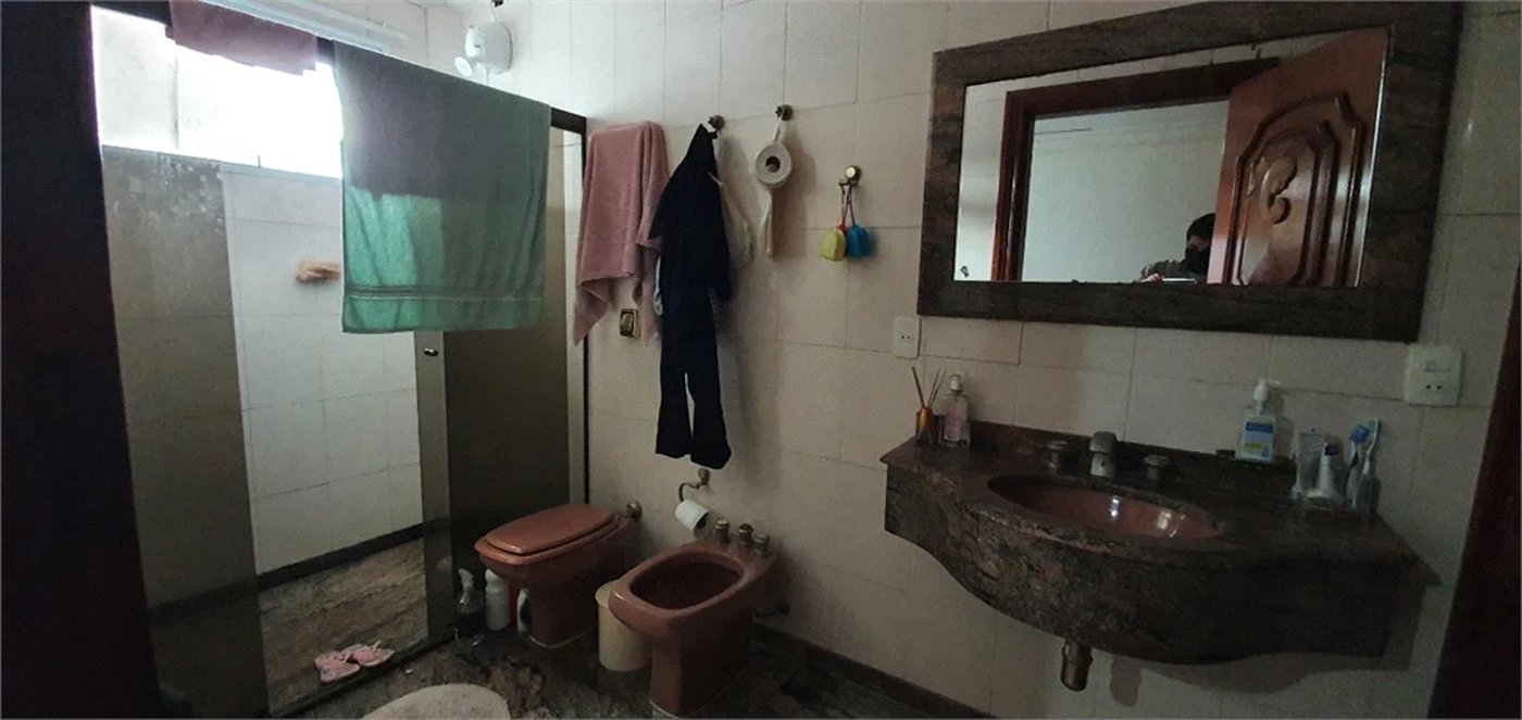 Casa à venda com 4 suítes em Vila Cordeiro, São Paulo, SP