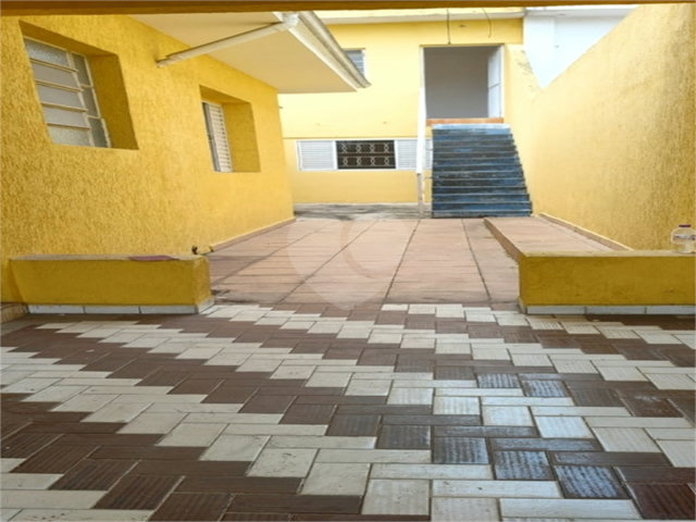 Casa Térrea à venda com 3 quartos em Vila Medeiros, São Paulo, SP