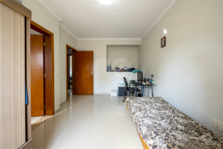 Sobrado à venda com 3 quartos, sendo 2 suítes,  em Brooklin, São Paulo, SP