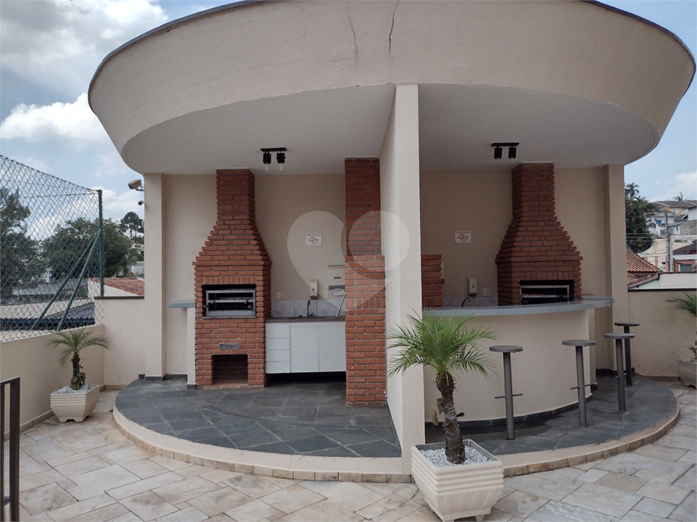 Apartamento à venda com 3 quartos, sendo 1 suíte, em Vila Oliveira, Mogi das Cruzes, SP