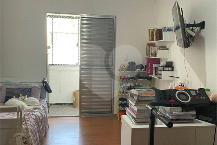 Sobrado à venda com 4 quartos, sendo 1 suíte,  em Horto Florestal, São Paulo, SP