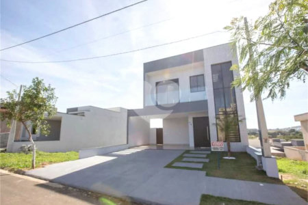 Casa à venda com 3 quartos, sendo 1 suíte, no condomínio Jardim Piemonte, Indaiatuba - SP