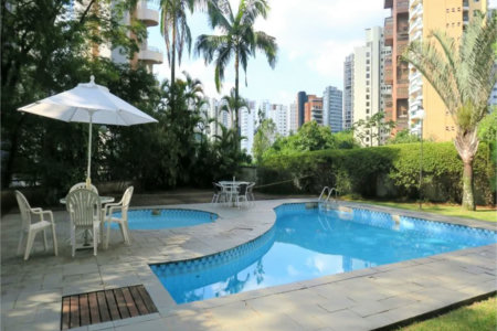 Cobertura à venda com 4 quartos, sendo 2 suítes,  em Vila Suzana, São Paulo, SP
