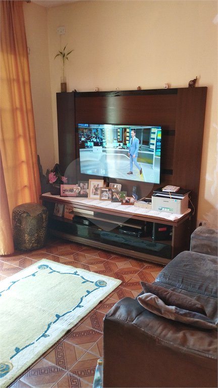 Casa à venda com 3 quartos, sendo 1 suíte,  em Jardim Aeroporto Iii, Mogi das Cruzes, SP