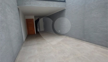 Sobrado à venda com 3 quartos, sendo 1 suíte,  em Vila Carrão, São Paulo, SP