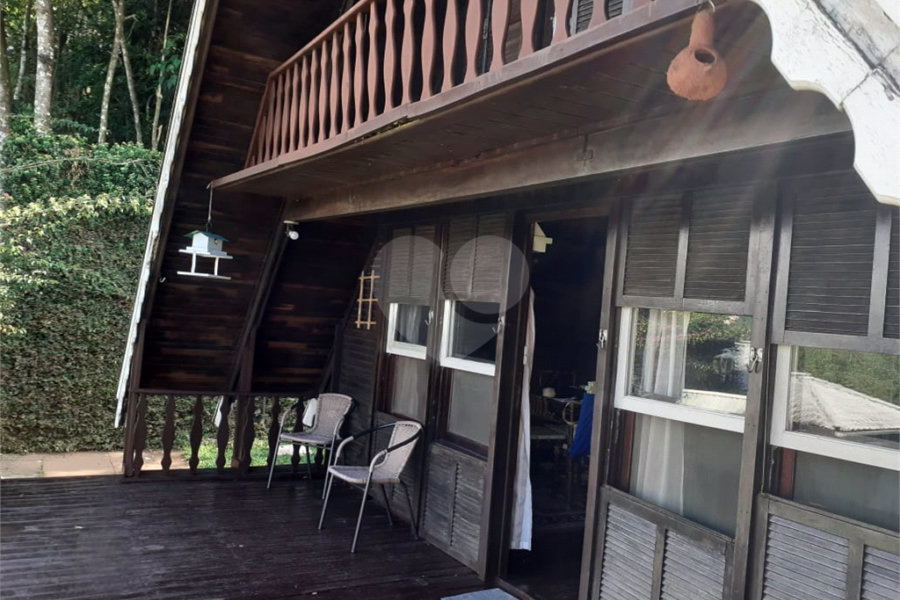Sobrado à venda com 3 quartos, sendo 1 suíte, em Samambaia, Mairiporã, SP