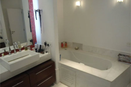 Casa à venda com 3 quartos, sendo 2 suítes,  em Vila Tramontano, São Paulo, SP