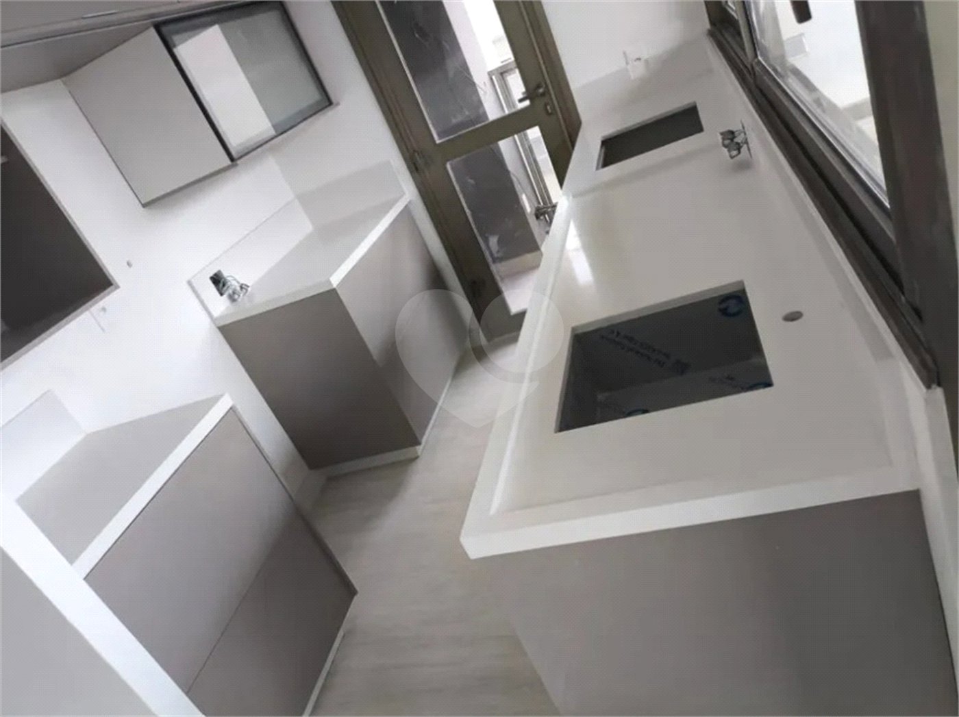 Studio à venda ou para alugar com 2 suítes em Jardim Europa, São Paulo, SP