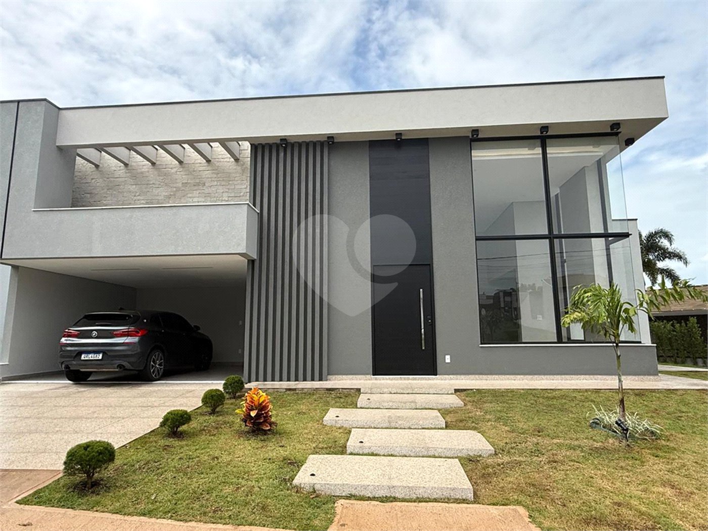 Casa à venda com 3 suítes no condomínio Piemonte, Indaiatuba - SP