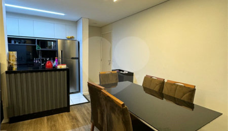 Apartamento à venda com 2 quartos, sendo 1 suíte,  em Jardim Flor da Montanha, Guarulhos, SP