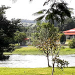 Casa à venda com 4 quartos, sendo 1 suíte, no condomínio Residencial Vale das Laranjeiras, Indaiatuba - SP