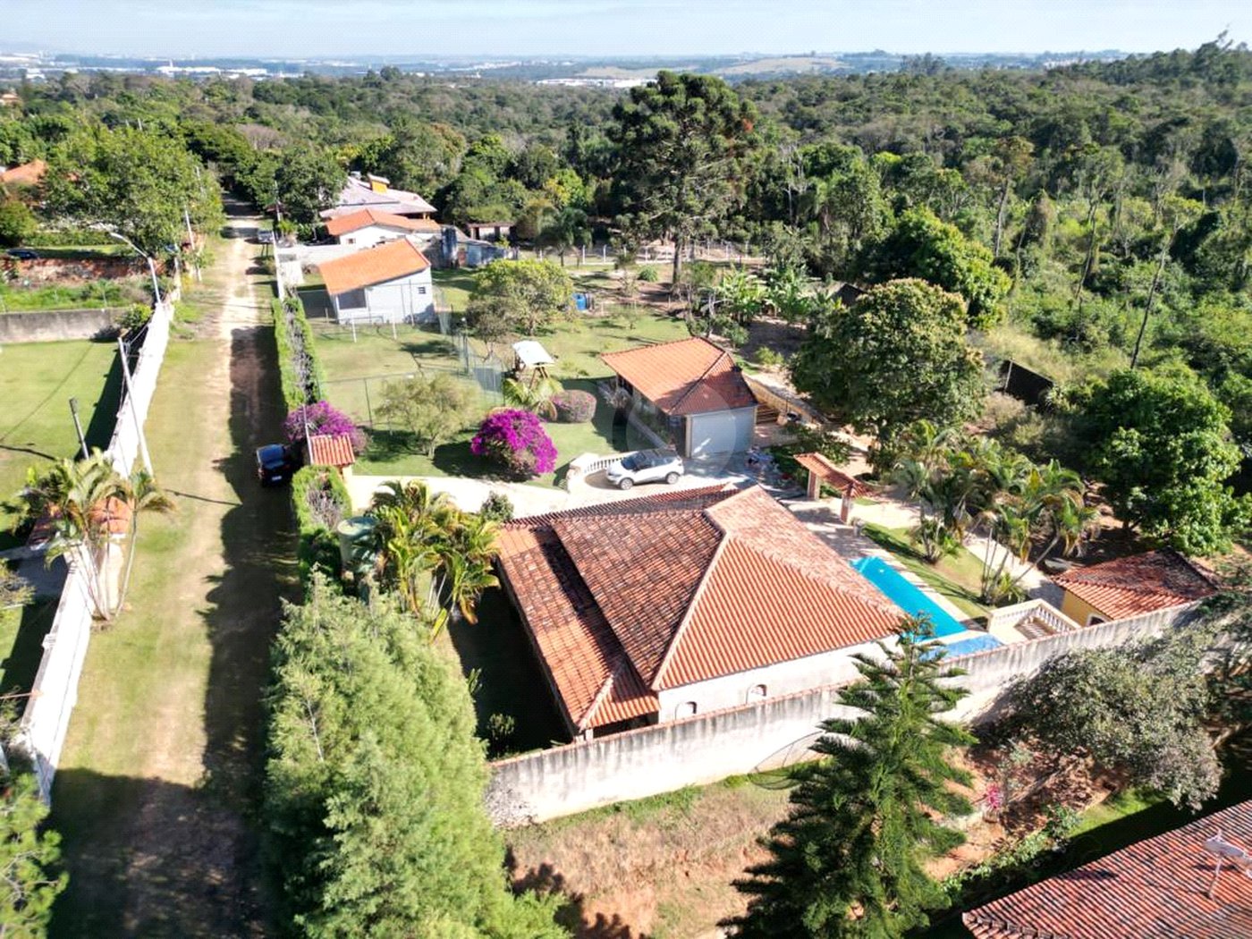 Chácara à venda com 4 quartos, sendo 2 suítes, em Alto das Palmeiras, Itu, SP