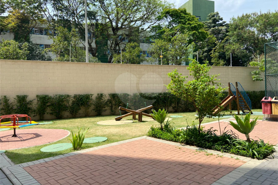 Apartamento à venda com 2 quartos em Pari, São Paulo, SP