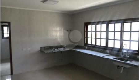 Casa à venda com 4 suítes em Nova Gardênia, Atibaia, SP