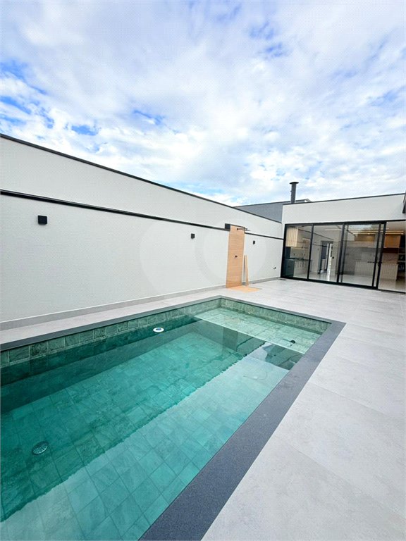 Casa à venda com 3 suítes no condomínio Residencial Milano, Indaiatuba - SP