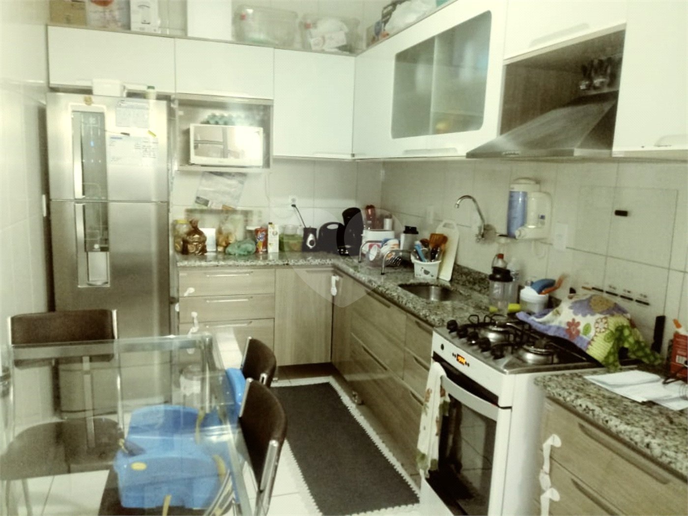 Casa à venda com 2 quartos, sendo 1 suíte, no condomínio Jardim Débora, Poá - SP