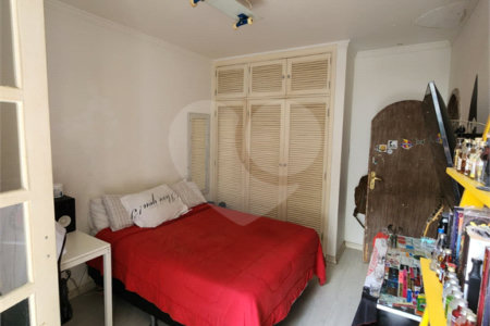 Sobrado à venda com 4 quartos, sendo 2 suítes, em Jardim Leonor, São Paulo, SP