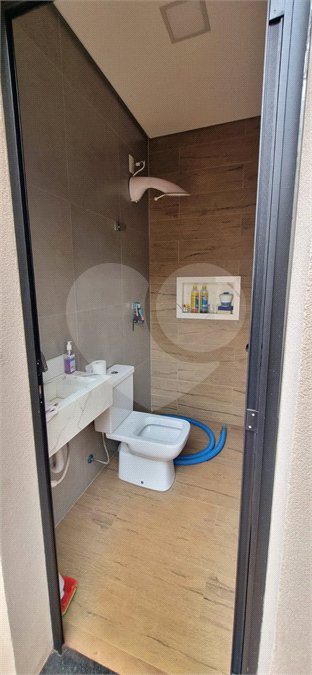 Casa à venda com 3 quartos, sendo 1 suíte, no condomínio Villas Mabel, Ribeirão Preto - SP
