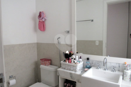 Casa à venda com 4 suítes no condomínio Dolce Villa, São Paulo - SP