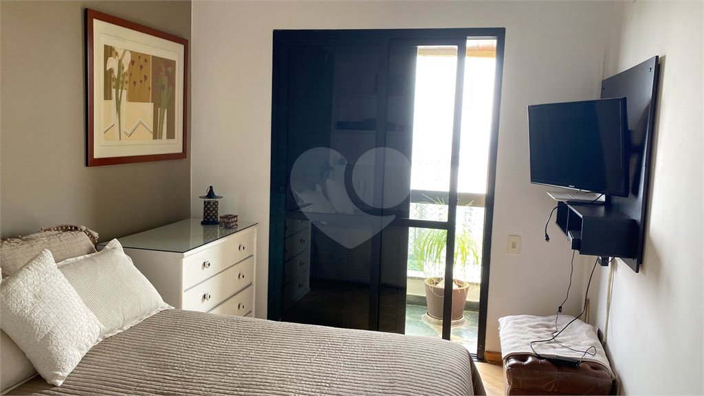 Apartamento à venda com 3 suítes em Vila Suzana, São Paulo, SP