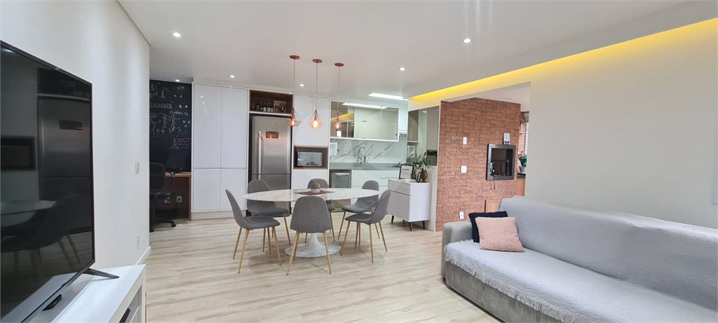 Apartamento à venda com 2 quartos, sendo 1 suíte,  em Barra Funda, São Paulo, SP