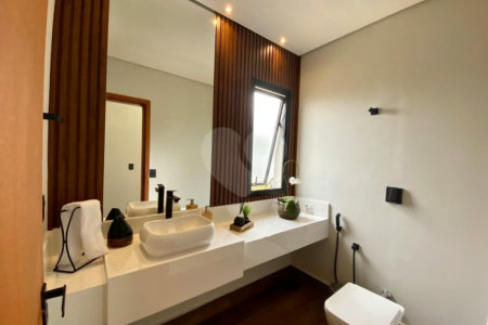 Casa à venda com 4 suítes em Monte Alegre, Vinhedo, SP