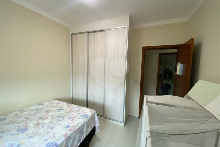 Sobrado à venda com 3 quartos, sendo 1 suíte,  em Jardim Vila Galvão, Guarulhos, SP