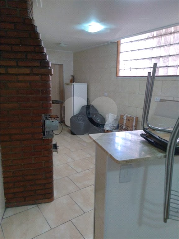 Sobrado à venda com 3 suítes em Jardim Peri, São Paulo, SP