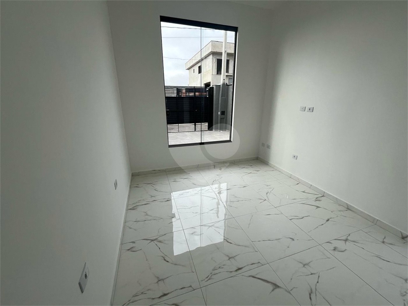 Casa à venda com 2 quartos, sendo 1 suíte,  no Centro, Bom Jesus dos Perdões, SP