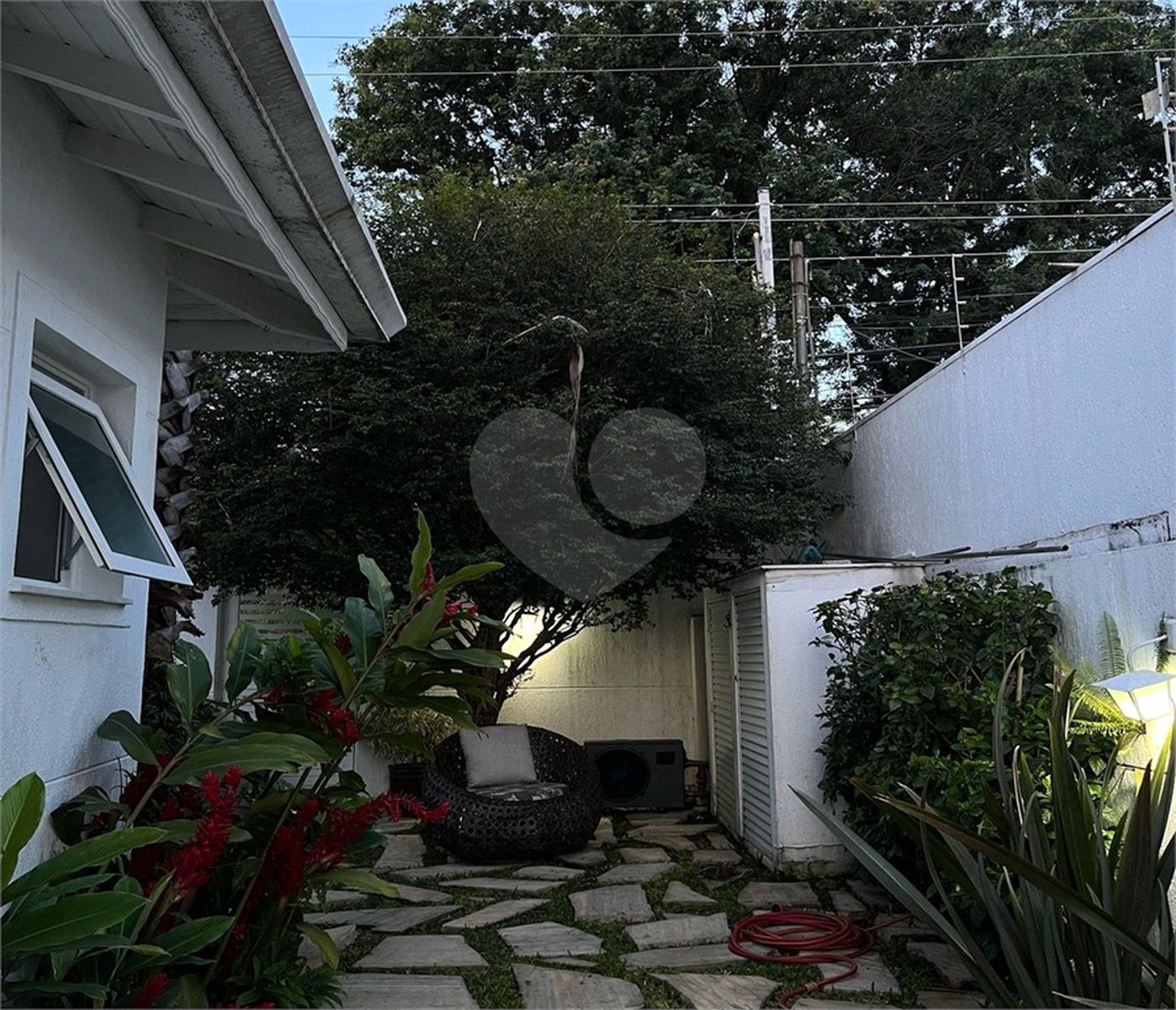 Sobrado à venda com 2 suítes em Jardim Virginia Bianca, São Paulo, SP