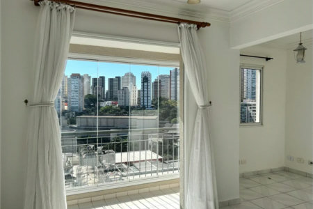 Apartamento à venda com 2 quartos, sendo 1 suíte,  em Vila Andrade, São Paulo, SP