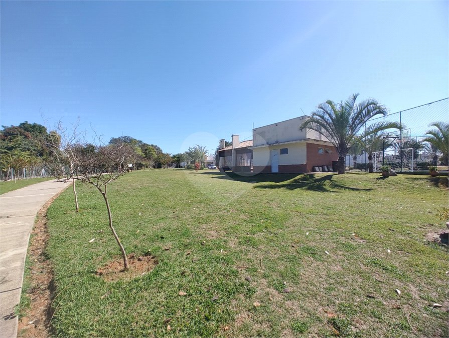 Casa à venda com 3 quartos, sendo 1 suíte, no condomínio Terras de São Francisco, Sorocaba - SP