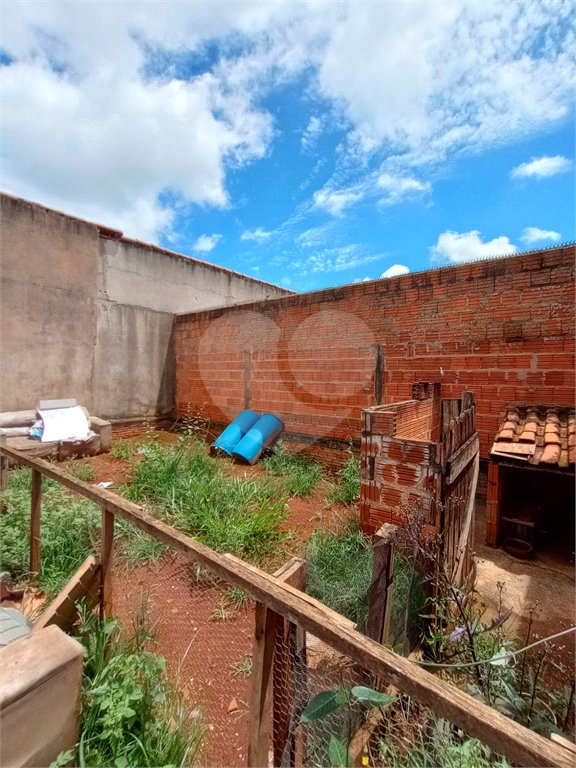 Casa à venda com 2 quartos em Vila Mazzei, Itapetininga, SP