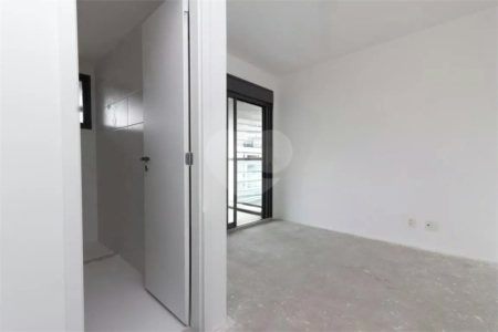 Apartamento à venda com 3 quartos, sendo 1 suíte, em Pinheiros, São Paulo, SP