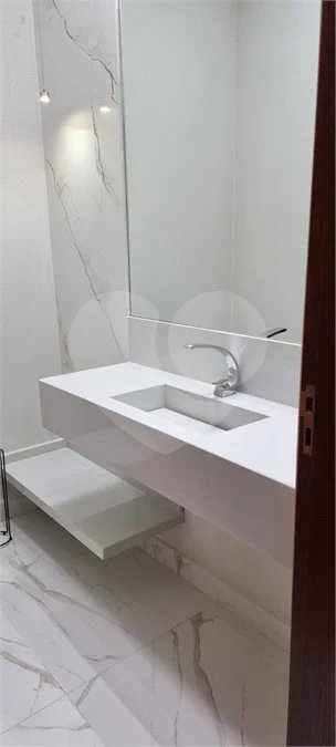 Indaiatuba - Sp - Condomínio London Park - Sol da manhã - 300 m² de terreno | 192 m² de área construída - R$ 1.990.000,00 - 03 suites - Uma residência cuidadosamente planejada para quem valoriza conforto, qualidade, tecnologia e ambientes funcionais, com acabamentos de primeira e uma arquitetur