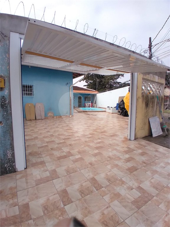 Casa Térrea à venda com 3 suítes em Loty, Itanhaém, SP
