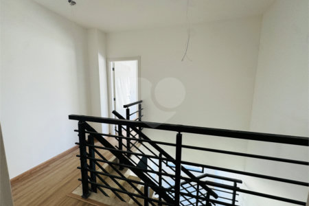 Casa à venda ou para alugar com 3 suítes no condomínio Mont Blanc Village, Vinhedo - SP